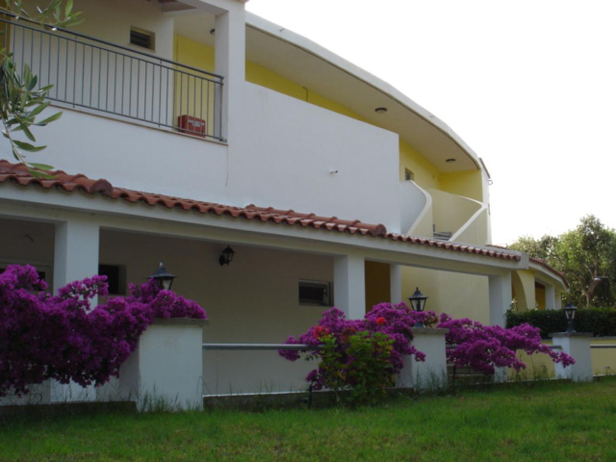 Ferouli Residence Riza  Exterior photo